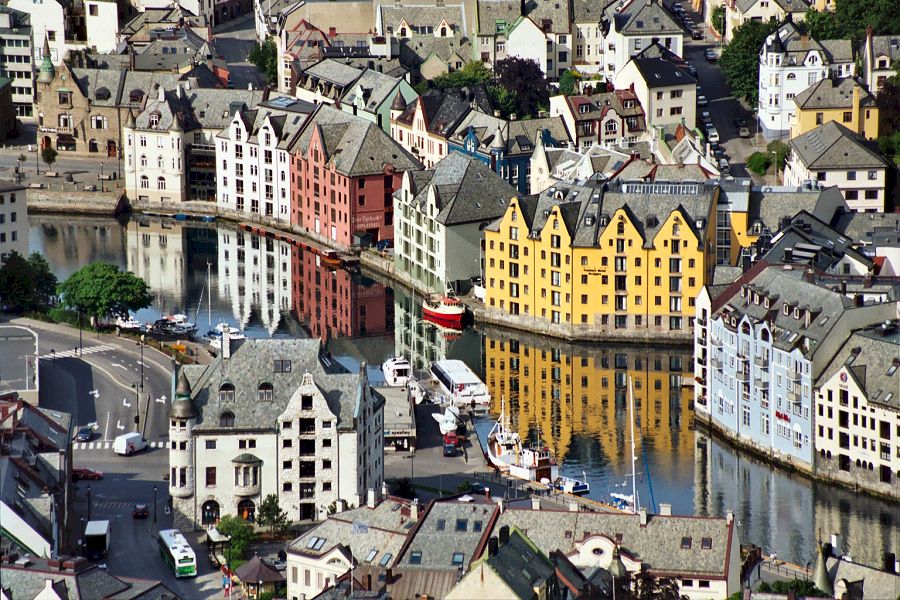 View over lesund from Aksla