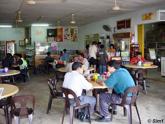 Roadside restaurant in Seguliud