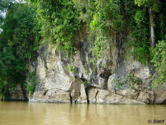 'Big Tumangon' Rock