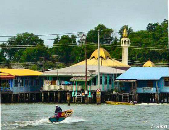  Kampong Ayer