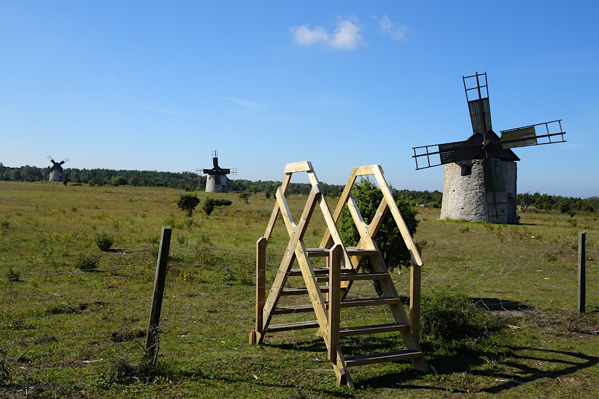 Stile at the windmill of Hundlauser