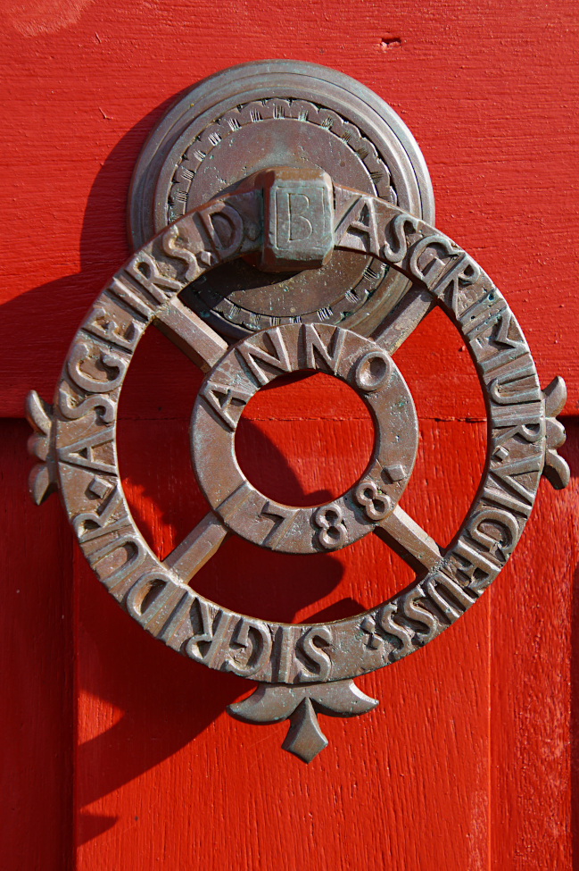 Door knob, church in Hellnar