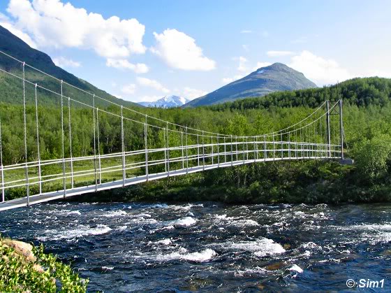 Hanging bridge at Abiskojaure