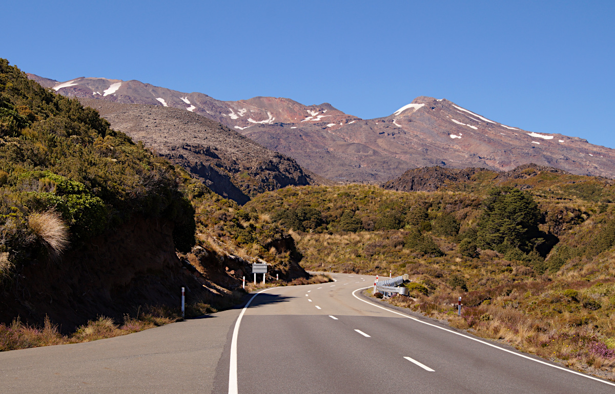 The road to Tongariro