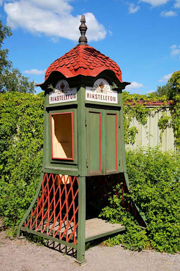 telephone box, Vallby