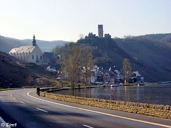 Driving through the lovely Mosel Valley